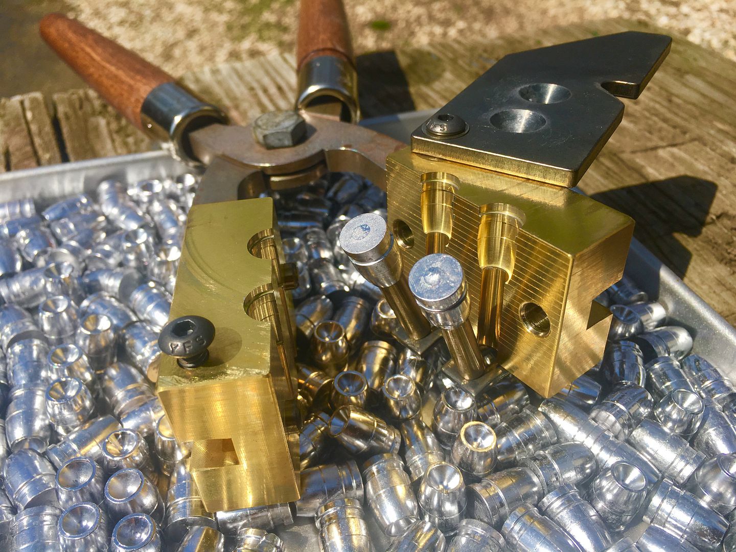 .32 H&R magnum molds/loads